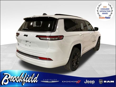 New 2026 Jeep Grand Cherokee L Limited AWD/4WD image 8