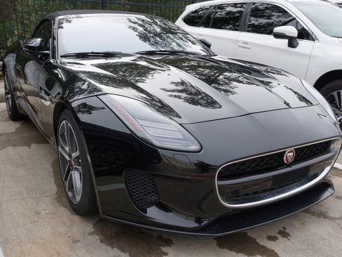 Used 2020 Jaguar F-TYPE Convertible image 2