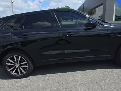 Used 2025 Jaguar F-PACE R-Dynamic S AWD/4WD image 9