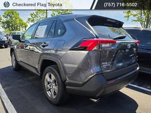 Used 2025 Toyota RAV4 XLE FWD image 4