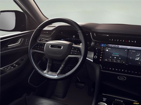 New 2026 Jeep Grand Cherokee Limited image 25