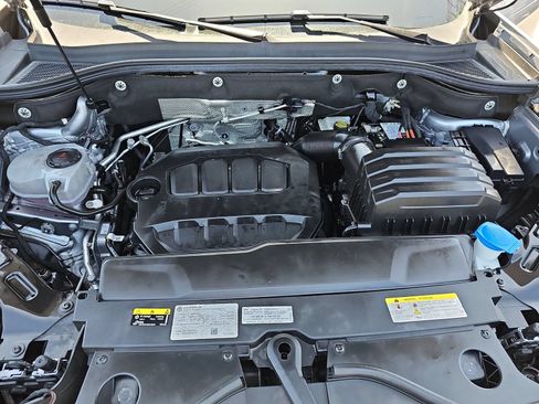 Certified 2024 Volkswagen Atlas SE FWD image 29