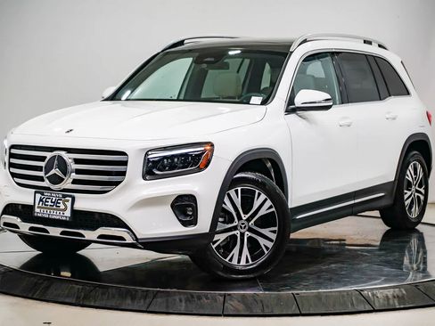 Used 2026 Mercedes-Benz GLB 250 image 1