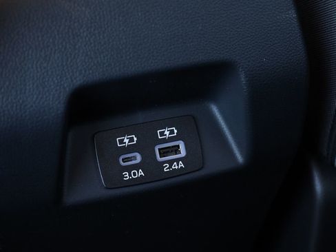 Certified 2025 Subaru Crosstrek 2.0i Premium image 19