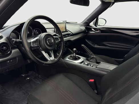 Used 2016 MAZDA MX-5 Miata Club image 35
