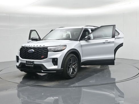 New 2026 Ford Explorer ST w/ Sun And Sound Package image 32