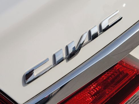 Used 2014 Honda Civic LX image 12