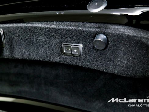 Used 2021 Bentley Continental GT image 21