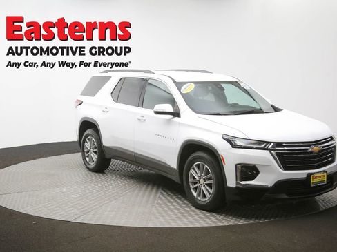 Used 2022 Chevrolet Traverse LT image 52