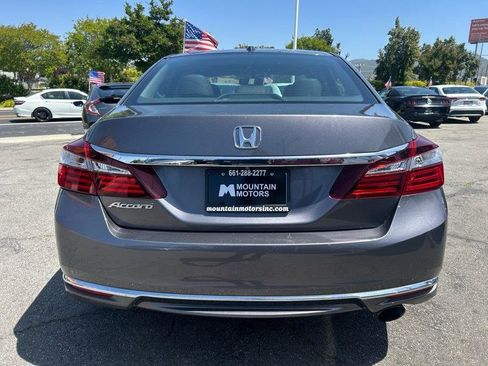 Used 2017 Honda Accord EX-L image 4
