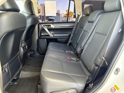 Used 2018 Lexus GX 460 w/ Navigation Package AWD/4WD image 21