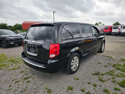 Used 2015 Dodge Grand Caravan SE w/ Quick Order Package 29E SE FWD image 18