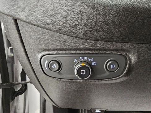 Used 2021 Chevrolet Equinox LT w/ Driver Convenience Package AWD/4WD image 14