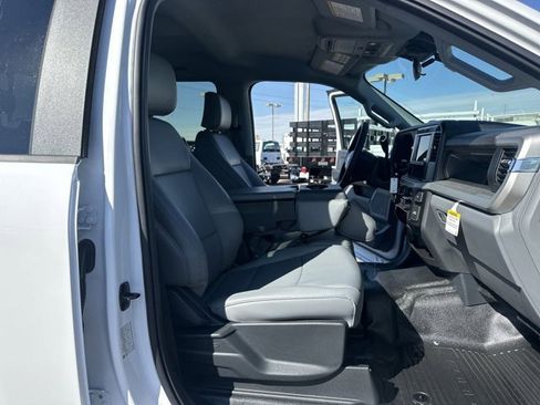 New 2025 Ford F550 4x4 Crew Cab Super Duty image 37