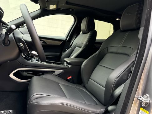 Used 2026 Jaguar F-PACE R-Dynamic S image 13