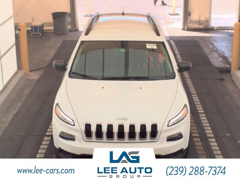 Used 2017 Jeep Cherokee Sport FWD image 1