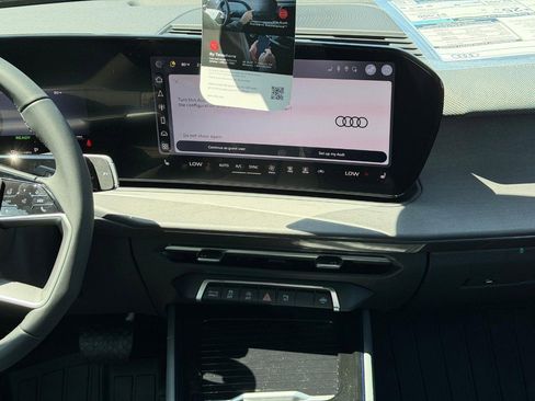 New 2026 Audi Q3 quattro 2.0T AWD/4WD image 7