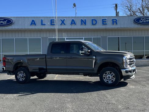 New 2026 Ford F350 Lariat w/ FX4 Off-Road Package image 1