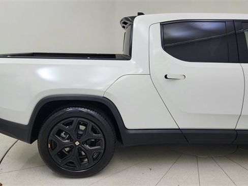 Used 2023 Rivian R1T Adventure image 12