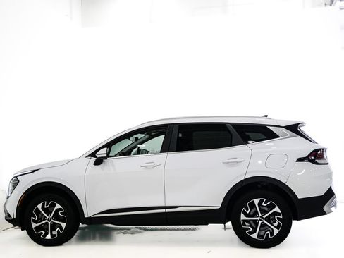 Used 2025 Kia Sportage EX AWD/4WD image 5