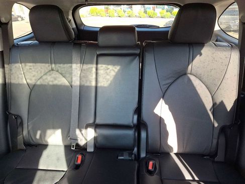 Used 2026 Toyota Highlander Limited AWD/4WD image 13