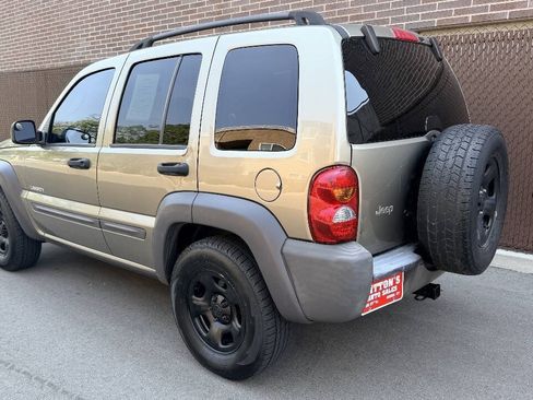 Used 2004 Jeep Liberty Sport w/ PWR Convenience Group AWD/4WD image 5