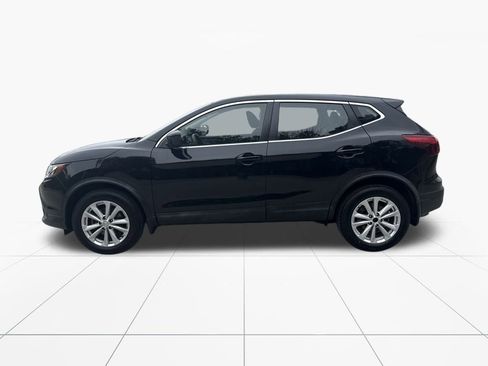 Used 2018 Nissan Rogue Sport S w/ S Appearance Package image 5