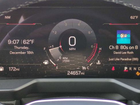 Used 2025 GMC Acadia Elevation image 17