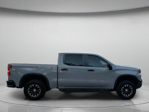 Used 2024 Chevrolet Silverado 1500 ZR2 w/ Technology Package AWD/4WD image 32