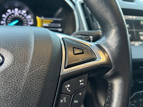 Used 2015 Ford Edge SEL w/ Equipment Group 201A AWD/4WD image 18