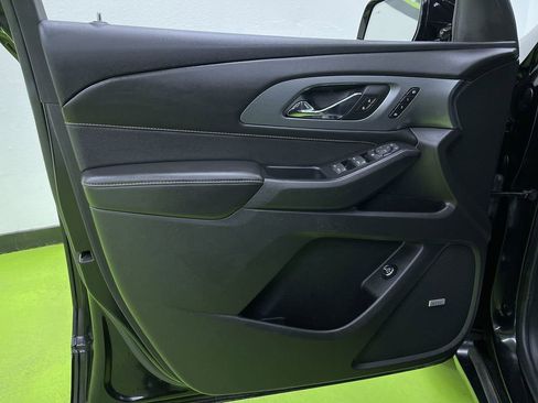 Used 2018 Chevrolet Traverse Premier w/ Redline Edition image 16