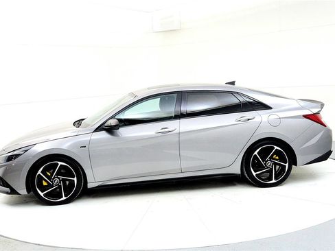 Used 2023 Hyundai Elantra N Line image 3