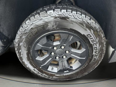 Used 2015 Chevrolet Silverado 1500 LT w/ All Star Edition AWD/4WD image 33