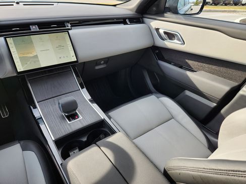 Certified 2026 Land Rover Range Rover Velar Dynamic SE image 14