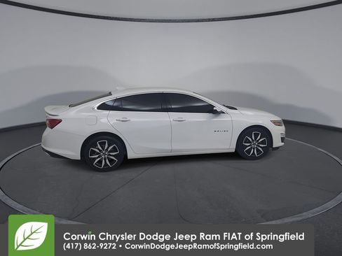 Used 2024 Chevrolet Malibu RS FWD image 16