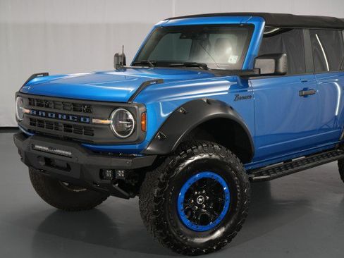 Used 2022 Ford Bronco 4-Door w/ Sasquatch Package AWD/4WD image 4