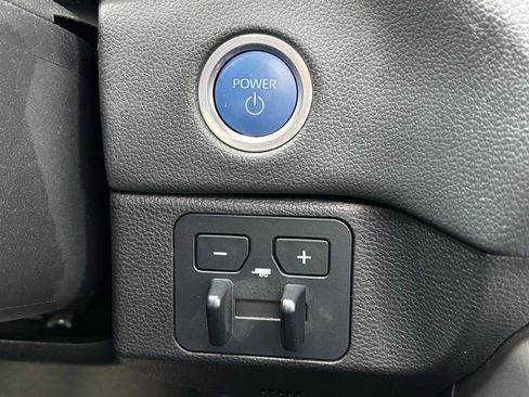 Used 2024 Toyota Tundra Limited image 24