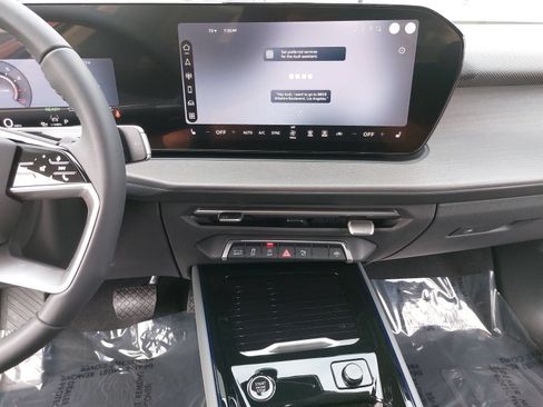 New 2026 Audi Q3 quattro 2.0T AWD/4WD image 21