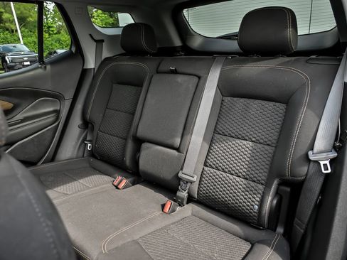 Used 2021 GMC Terrain SLE w/ Driver Convenience Package FWD image 18