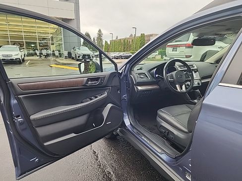 Used 2016 Subaru Outback 3.6R Limited AWD/4WD image 9