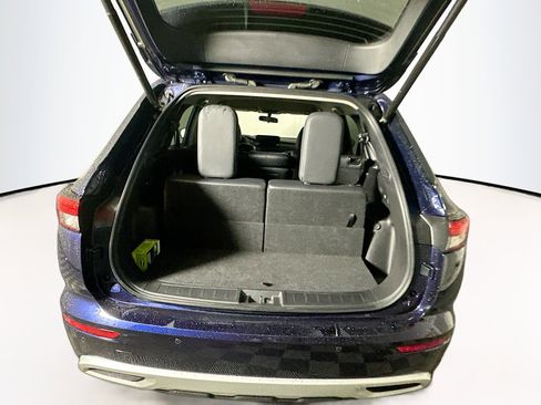 Used 2024 Mitsubishi Outlander SE image 27