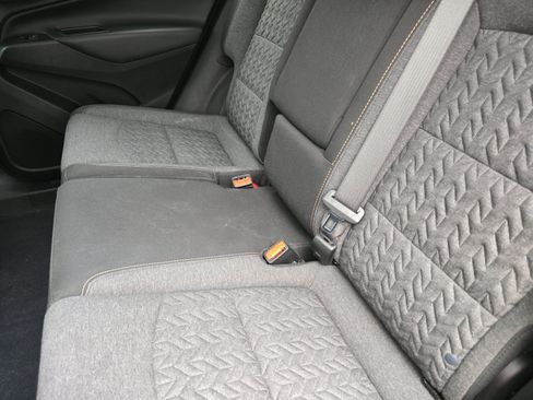 Used 2022 Chevrolet Equinox LT FWD image 11