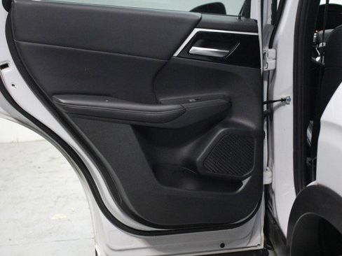 Used 2022 Mitsubishi Outlander SE image 30