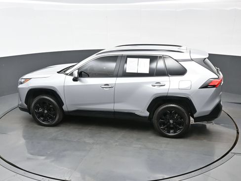 Used 2024 Toyota RAV4 SE AWD/4WD image 37
