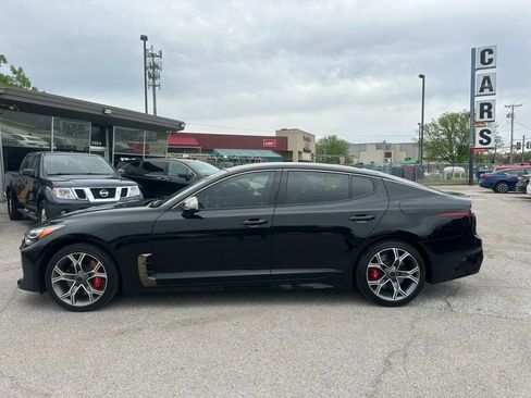 Used 2018 Kia Stinger GT AWD/4WD image 2