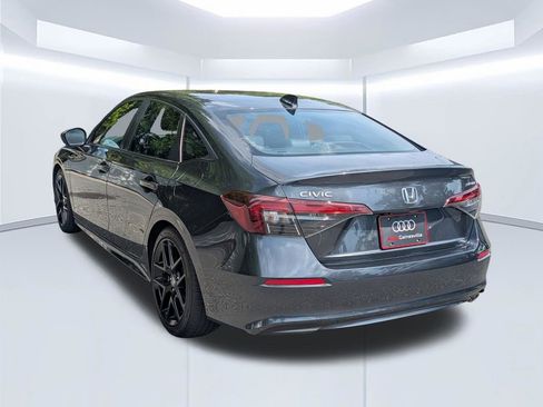 Used 2025 Honda Civic Sport image 5