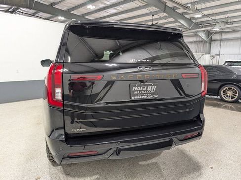 Used 2025 Ford Expedition Tremor AWD/4WD image 4