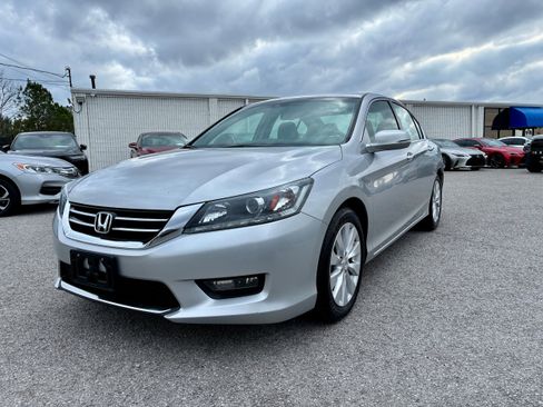 Used 2015 Honda Accord EX-L image 1