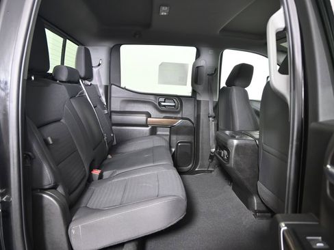 Used 2022 Chevrolet Silverado 1500 RST w/ LPO, Blackout Package AWD/4WD image 16
