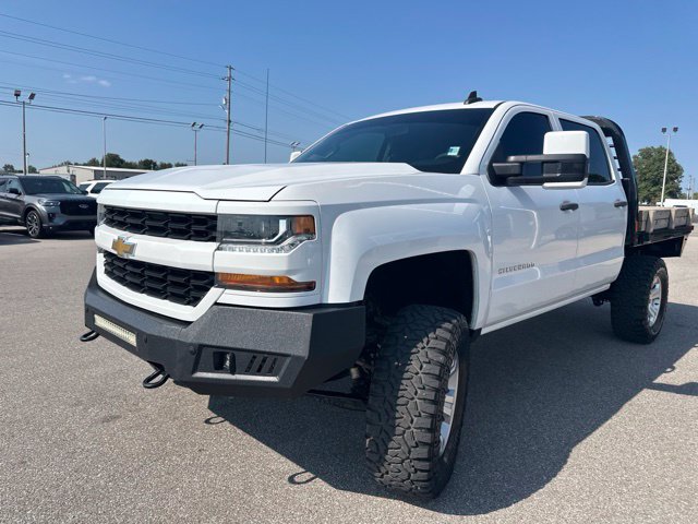 Used 2018 Chevrolet Silverado 1500 Custom w/ Custom Value Package AWD/4WD image 33